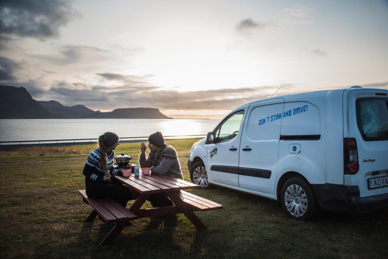 Kuku Campers - Campervans Keflavík Eksteriør bilde