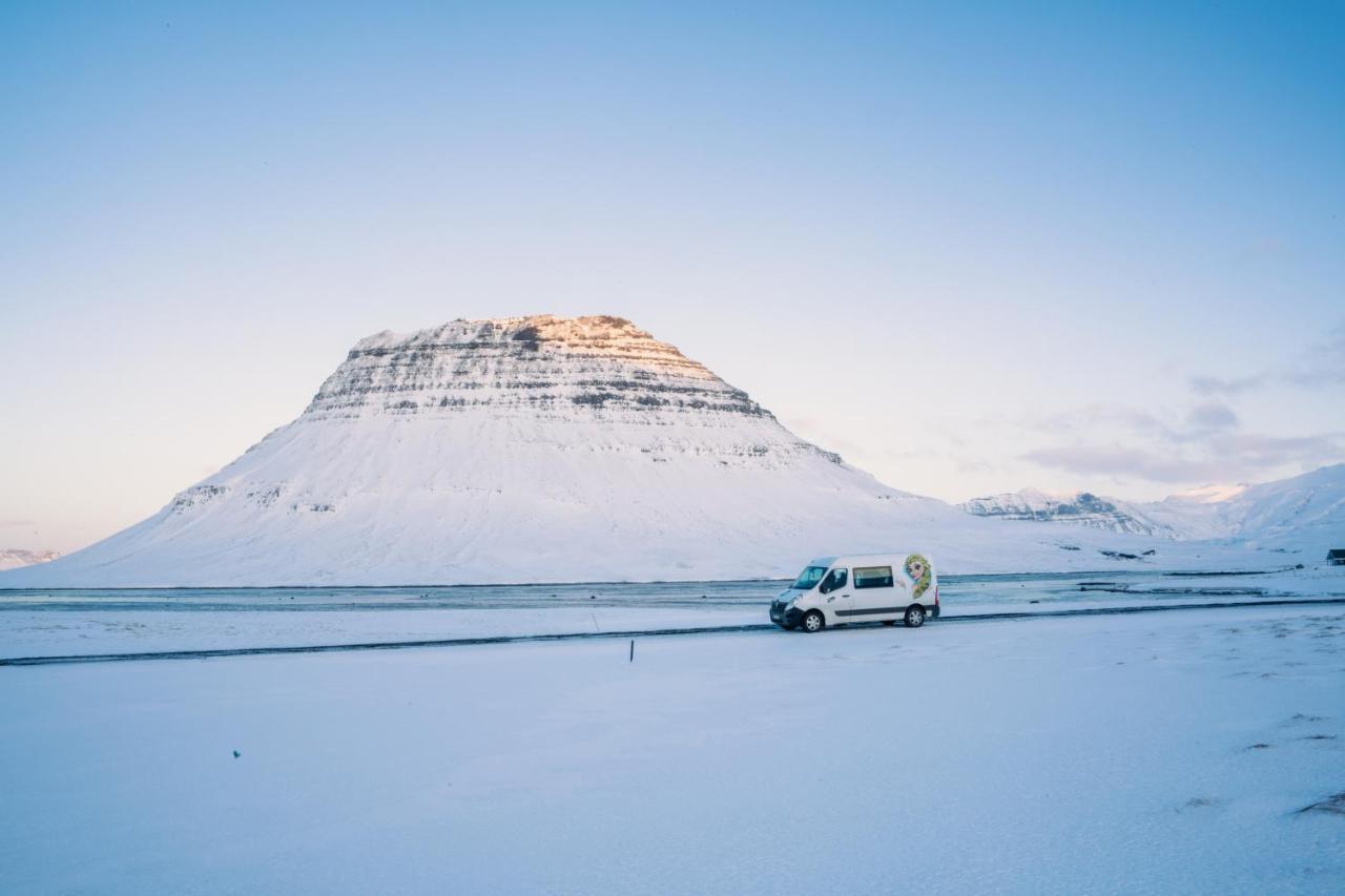 Kuku Campers - Campervans Keflavík Eksteriør bilde