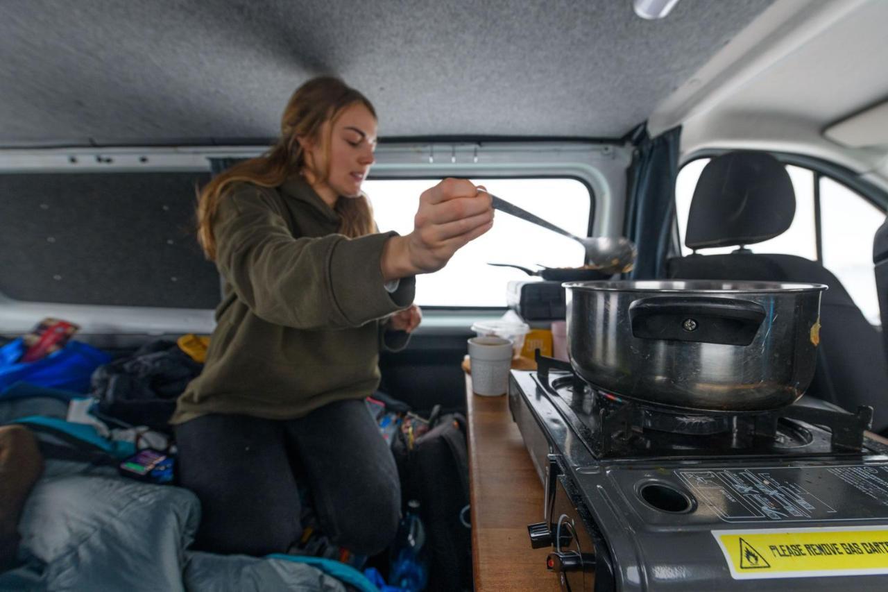 Kuku Campers - Campervans Keflavík Eksteriør bilde