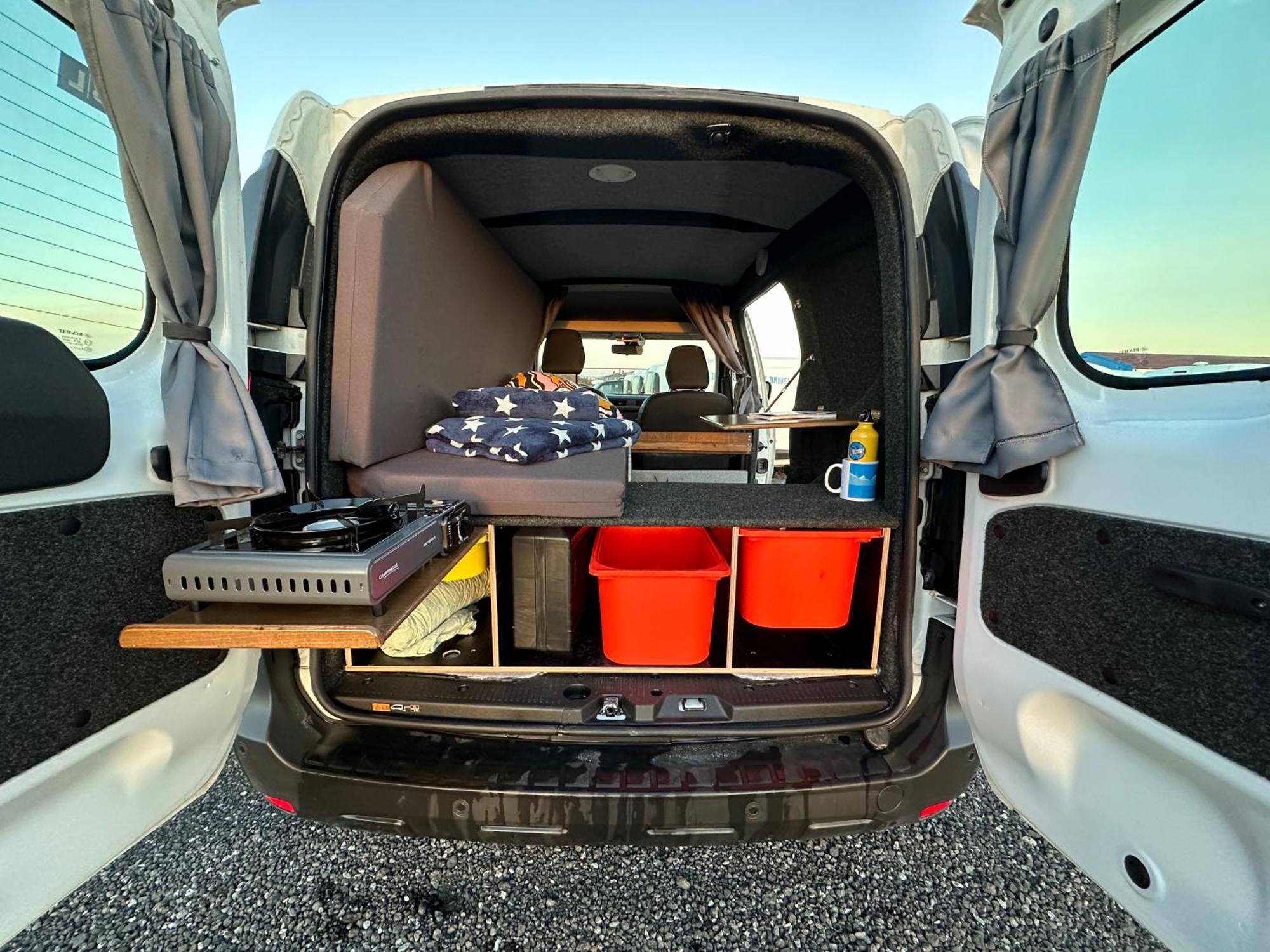 Kuku Campers - Campervans Keflavík Eksteriør bilde